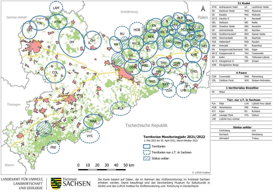 Karte von Sachsen mit Darstellung der bestätigten Wolfsterritorien und Gebiete mit Status unklar im Monitoringjahr 2021/2022